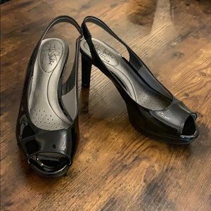 Very comfortable Black Life Stride Heels